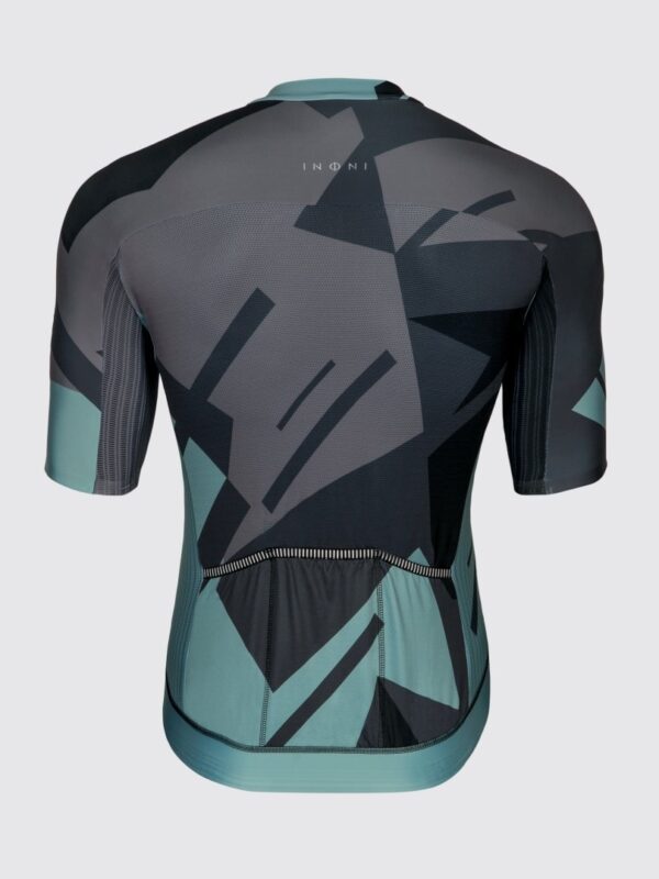 BAR_3727 (Large)-min