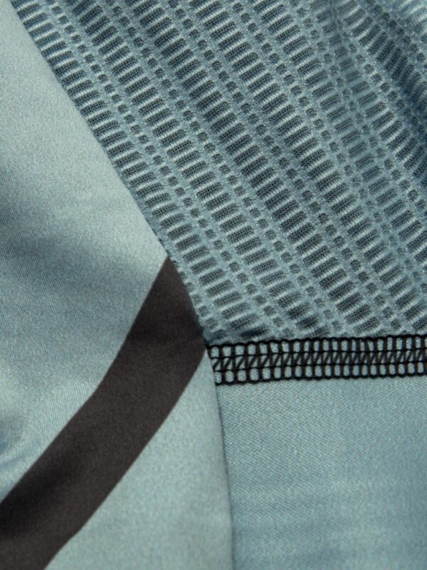 BAR_3742-Duzy-min-810x1080