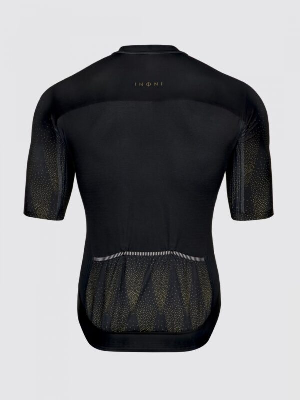 BAR_3806-Duzy-min-810x1080